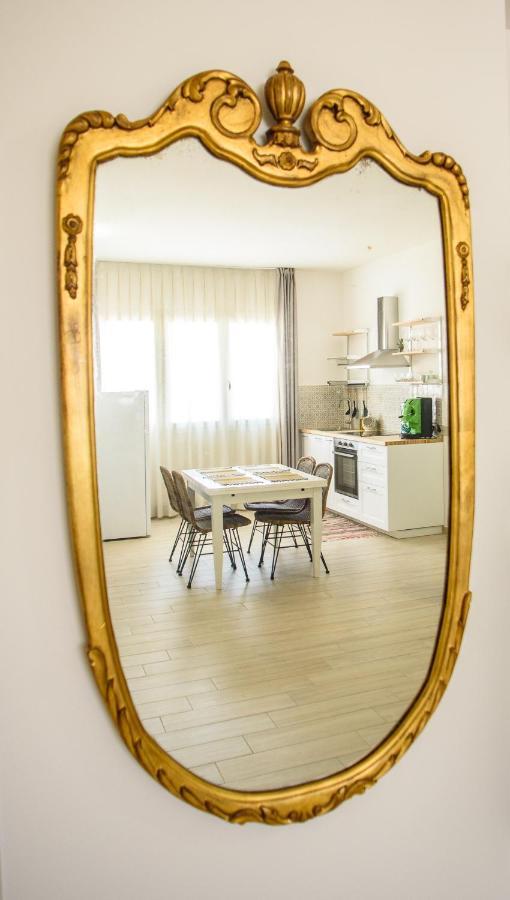 Central Station Apartments - Fanale Rentals Palermo Eksteriør bilde